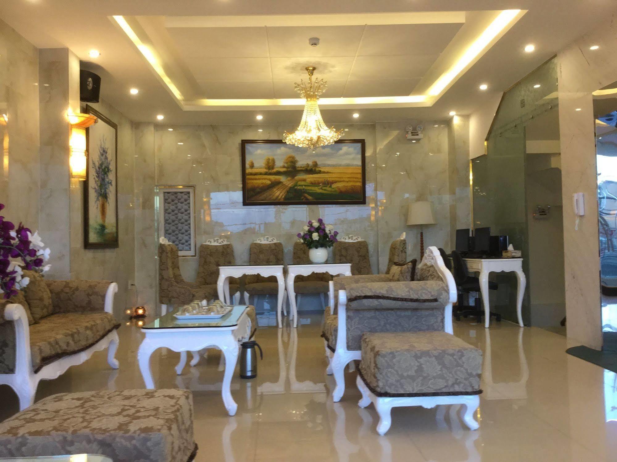 Tulip Hotel 2 Da Lat Exterior photo
